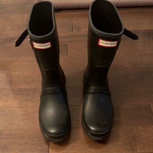 Hunter rain boots women size 8 US black